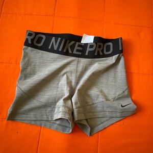 Nike Shorts Womens Large Gray Athletic Running & Gym